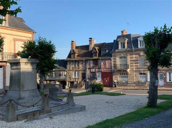 A la d&eacute;couverte de BeaumontenAuge Emag du Calvados