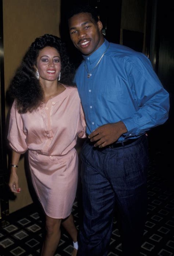 Cindy DeAngelis Grossman's biography who is Herschel Walker&rsquo;s wife