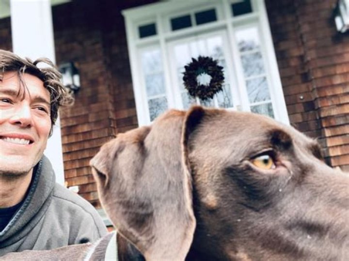 Does David Muir Have a Partner? He Seems to Be to Single and Private