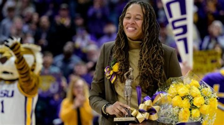 Former LSU women's basketball star Danielle Ballard dead at 29 after