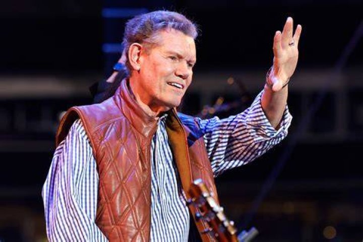 Is Randy Travis still alive Randy Travis' whereabouts in 2022?