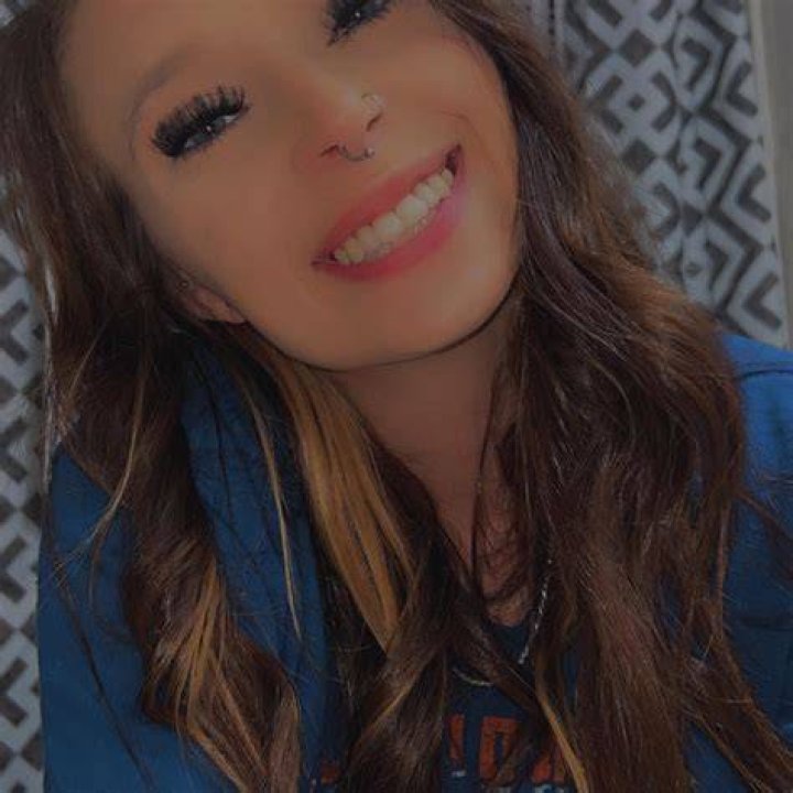 Justine Wolf (Tiktok Star) Wiki, Biography, Age, Boyfriend, Family