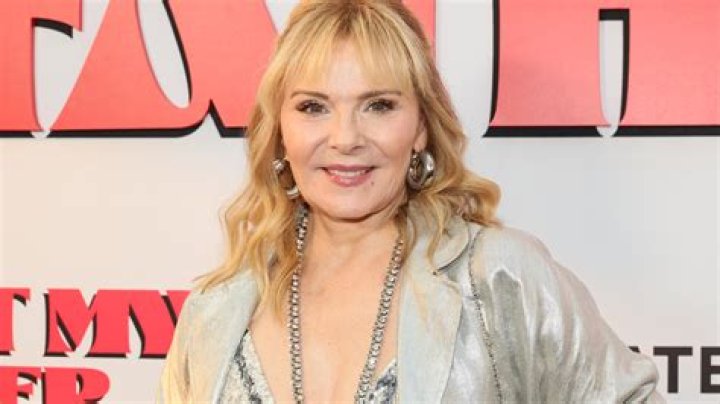 Kim Cattrall's height, weight. She prefers natural aging
