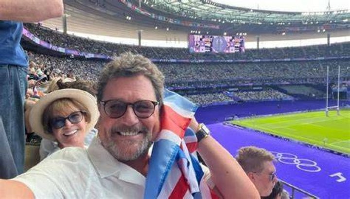 Michael Ball says there's only one older woman for him... 1960s pop