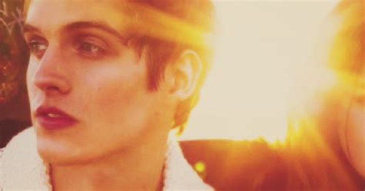 Mis Amores Daniel Sharman