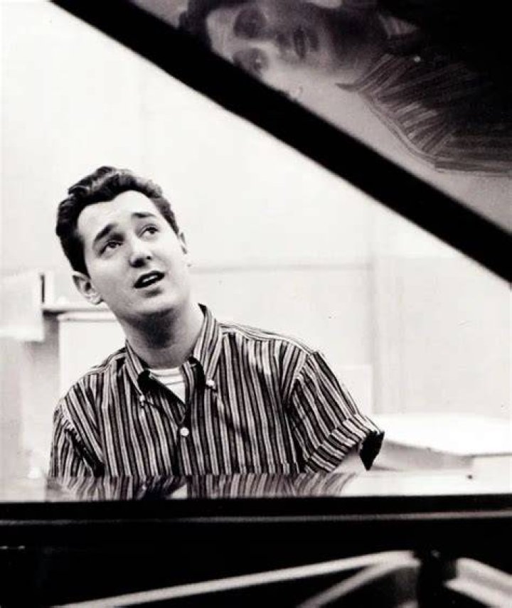 Neil Sedaka facts Singer's age, career, wife, children and net worth