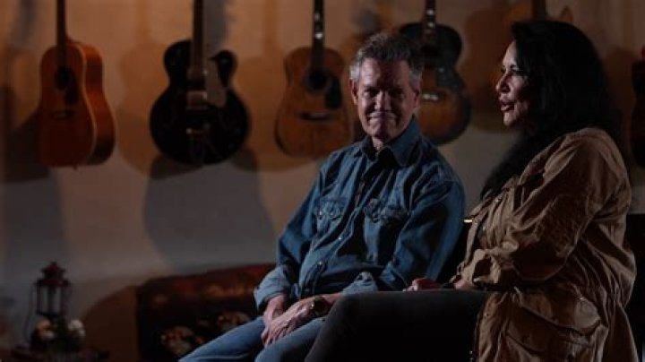 New Interview With Randy Travis&rsquo; Wife Reveals Aftermath Of The Legend&rsquo;s