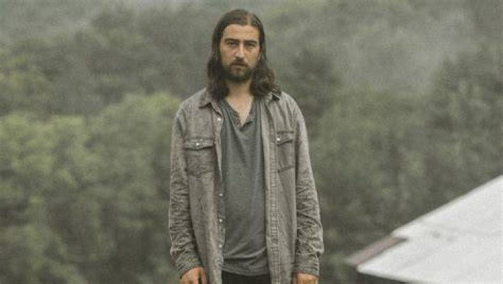 Noah Kahan Returns with Thoughtful Album ‘I Was / I Am’ The Heights