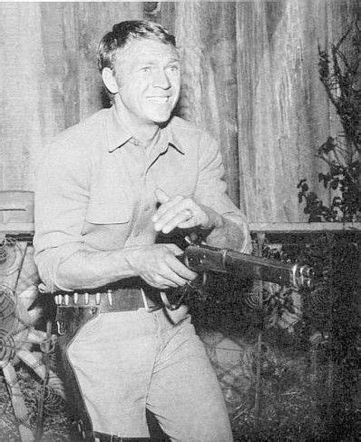 Pin on Please dress like Steve McQueen.