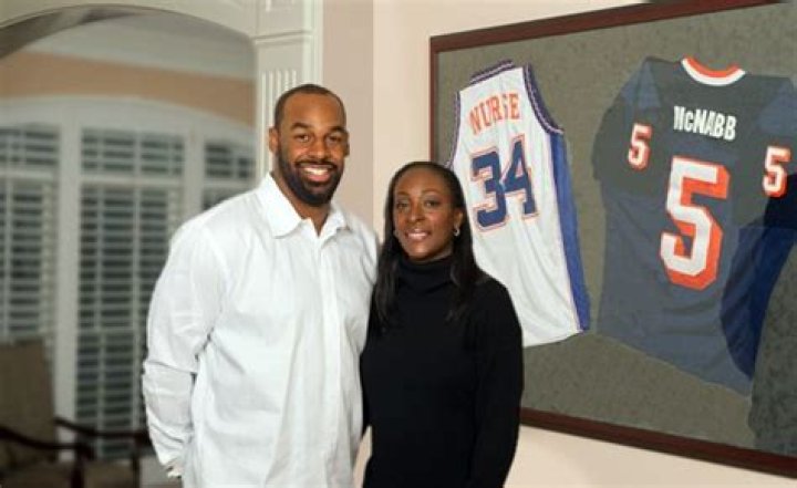 Raquel Nurse McNabb Former NFL QB Donovan McNabb's Wife (bio, Wiki)