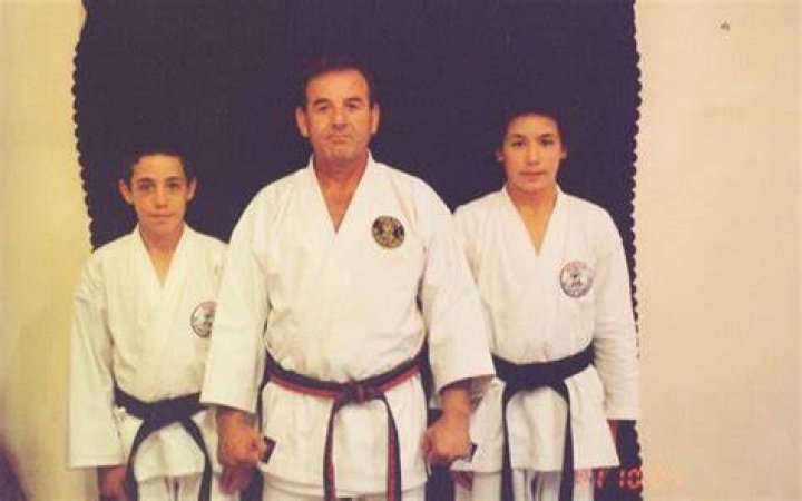 Robert Whittaker shares throwback pictures from 2004, gives "props" to