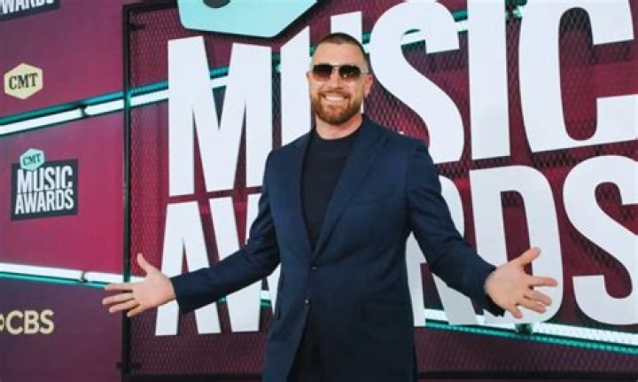 Travis Kelce Net Worth, Age, Height, Weight